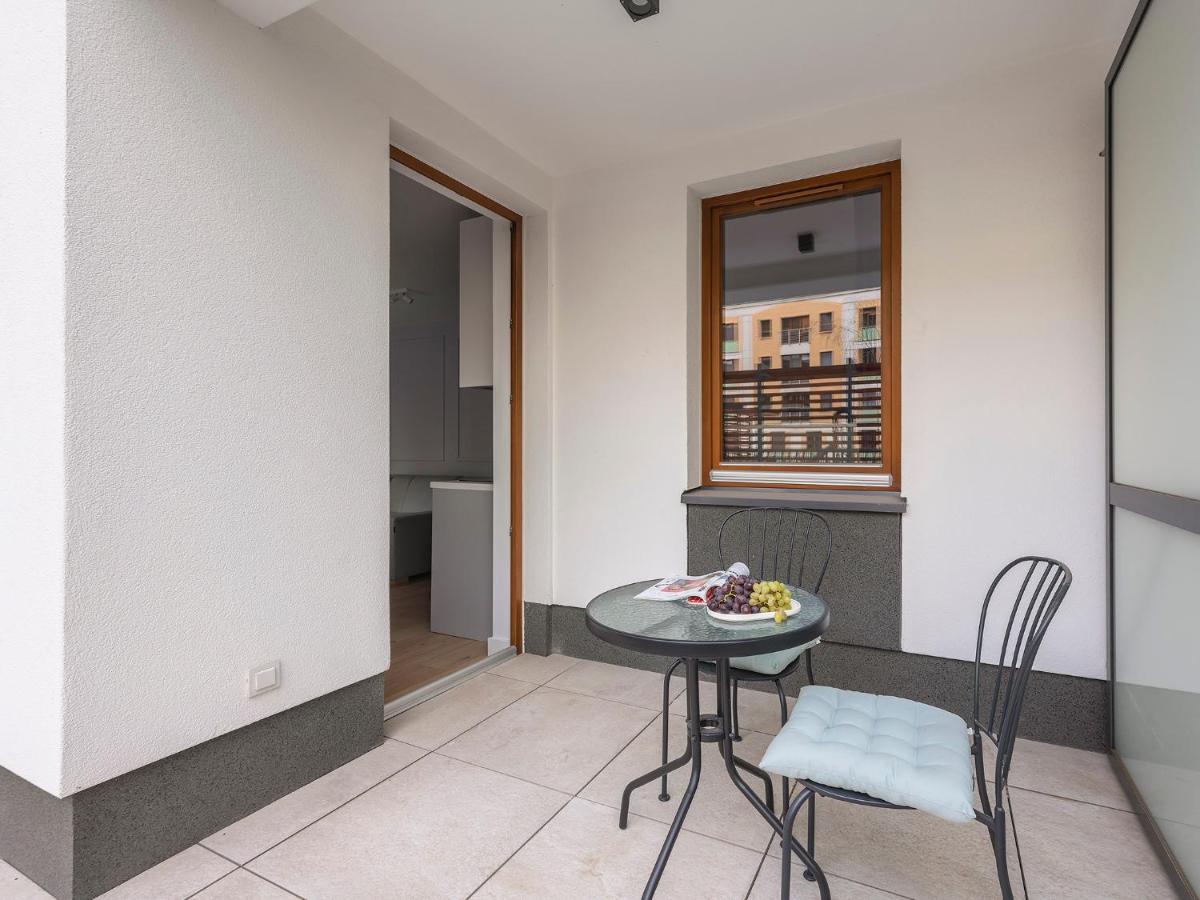 Yoursecondflat Grzybowska Metropoint Βαρσοβία Εξωτερικό φωτογραφία